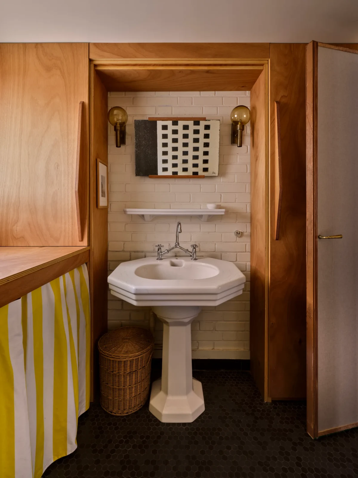 Mieszkanie w Paryżu z nadbudówką