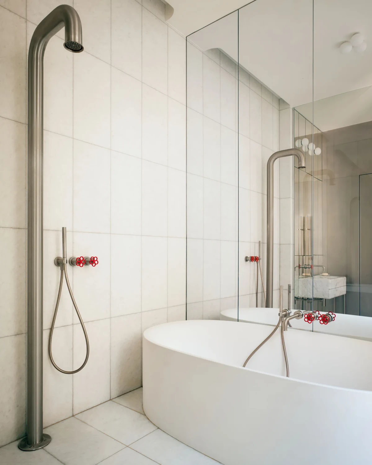 Apartament w Paryżu łazienka 
